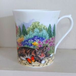 Vintage Royal Heritage English Bone China Mug Cat